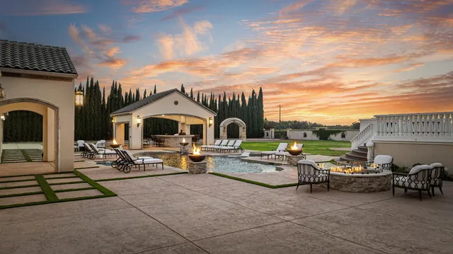 $2,995,000 | 19450 Hidden Lakes Lane, Acampo, CA 95220