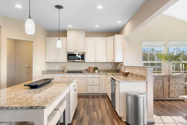 $519,900 | 2706 Orleans Drive, Columbia, TN 38401