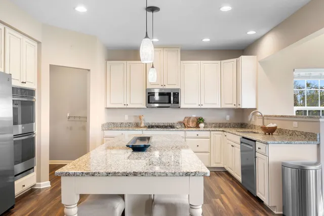 $519,900 | 2706 Orleans Drive, Columbia, TN 38401