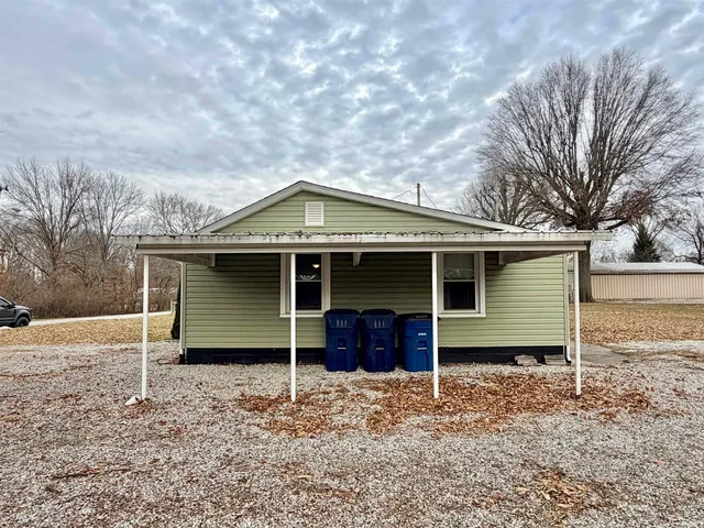 $175,000 | 603 South 3rd Street, Farmersburg, IN 47850