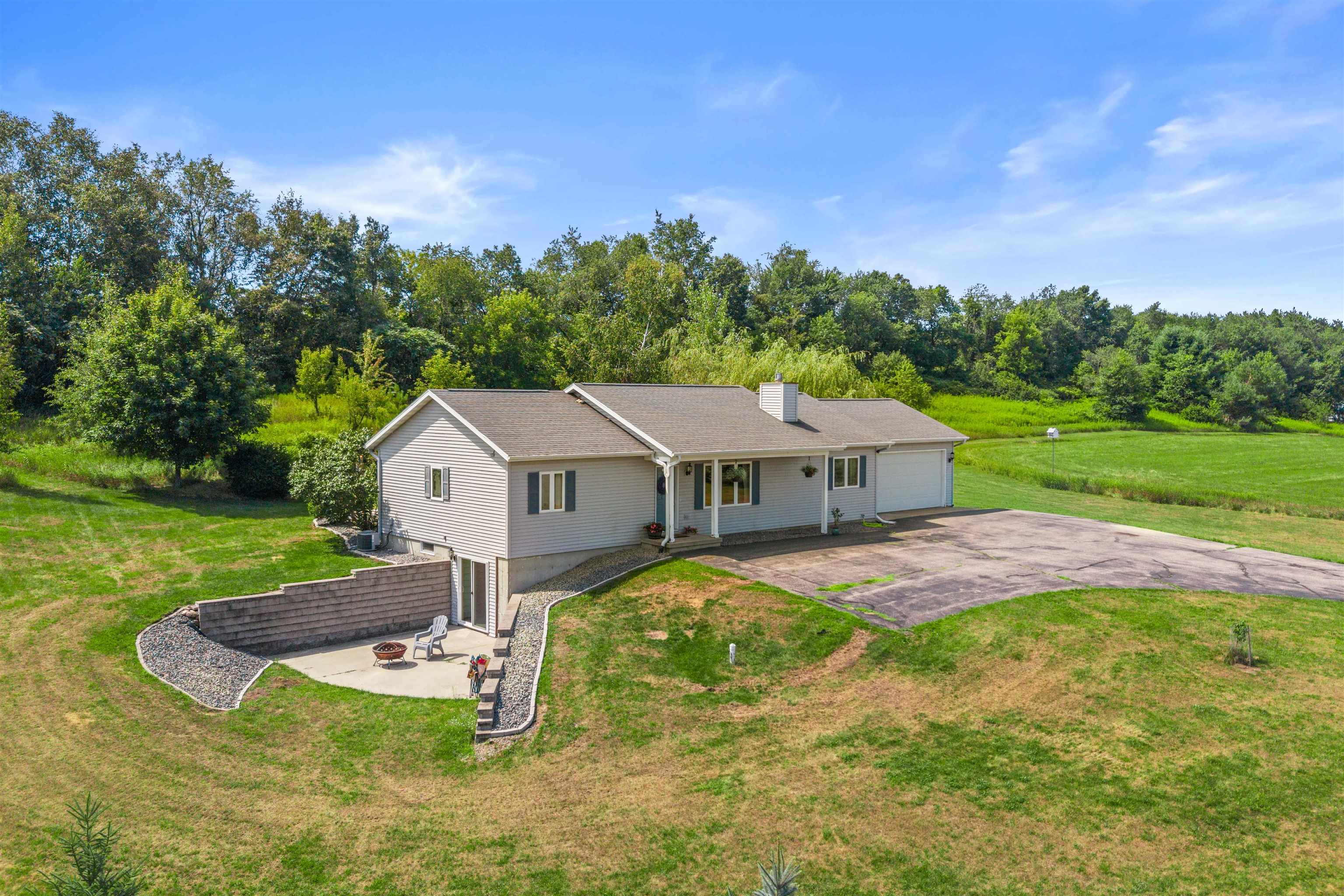 8055 County Rd Z Custer, WI 54423 - Photo 1 of 60 Gallery Image 1