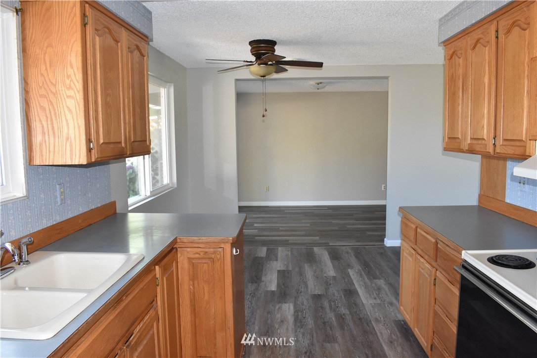 175 West Pole Road Lynden, WA 98264 - Photo 9 of 21