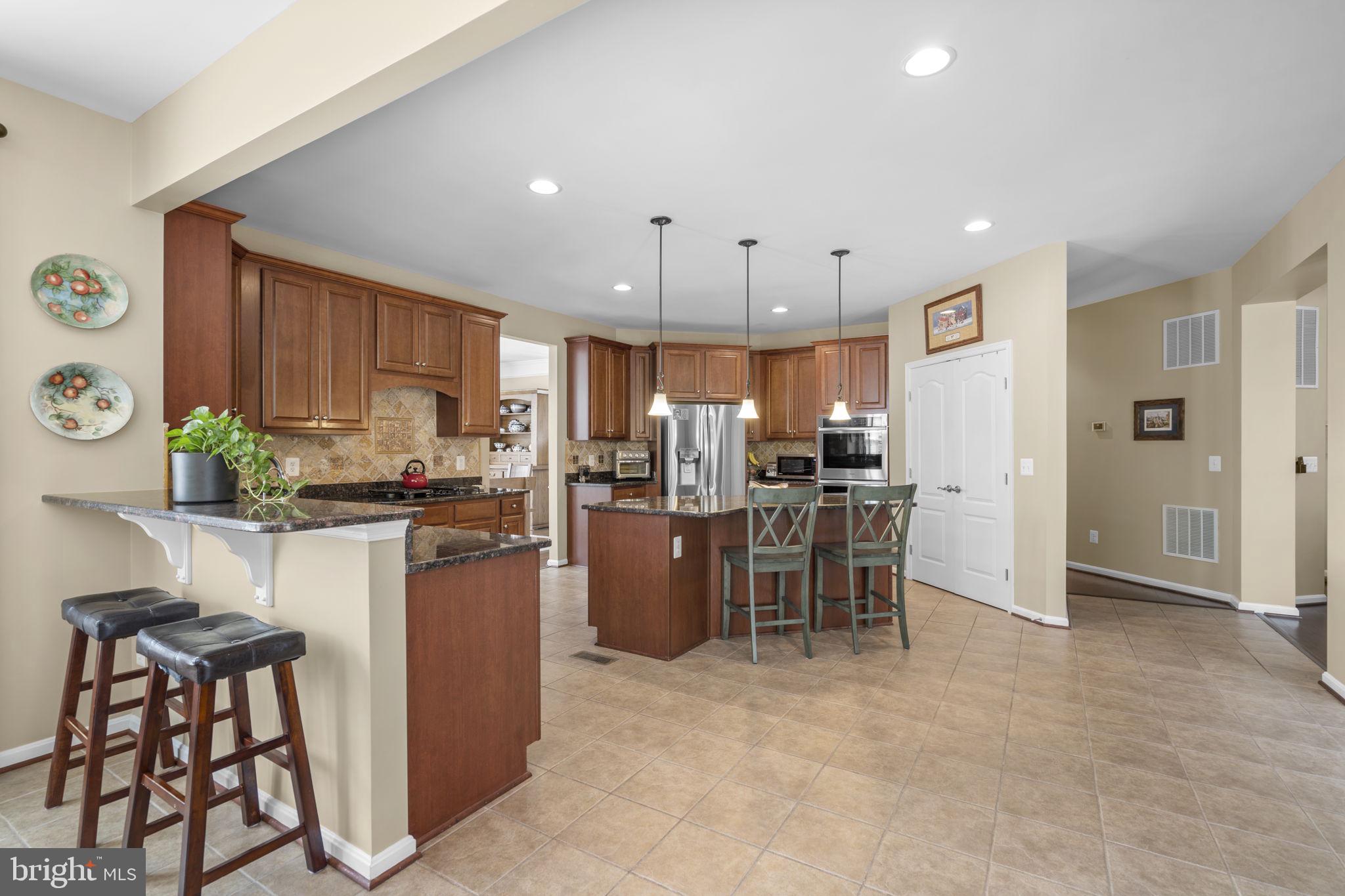9323 Castle Hill Road Springfield, VA 22153 - Photo 22 of 95