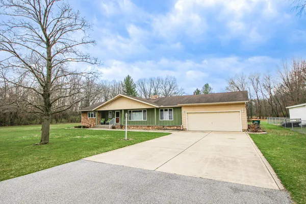 $299,900 | 303 Dahlke Street, North Judson, IN 46366