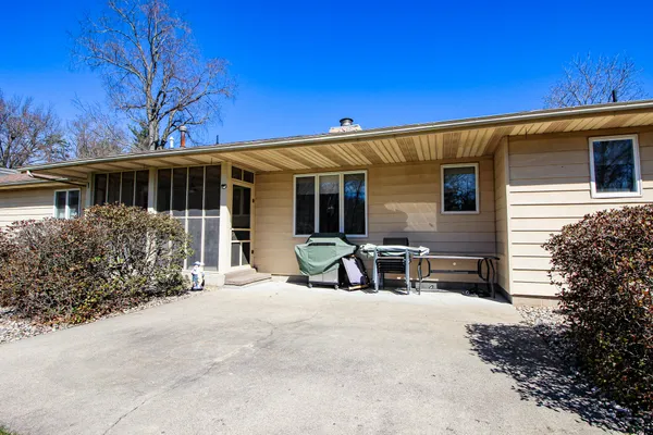 $299,900 | 303 Dahlke Street, North Judson, IN 46366