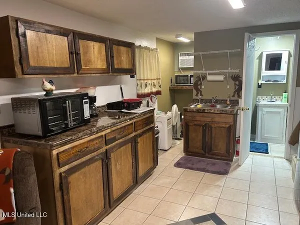 $69,500 | 3021 Garden City Road, Roxie, MS 39661