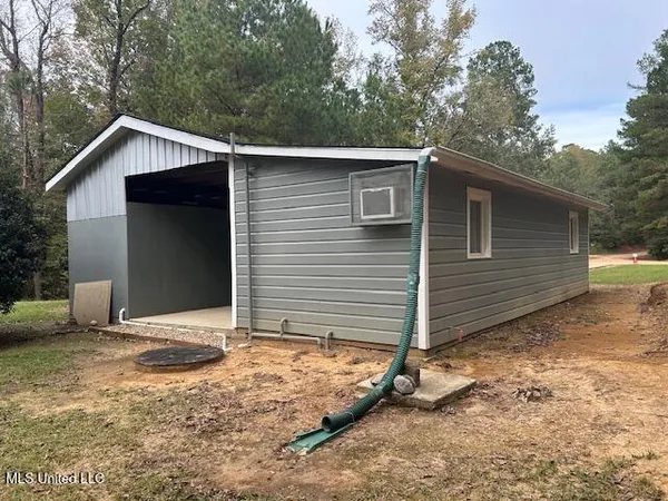 $69,500 | 3021 Garden City Road, Roxie, MS 39661