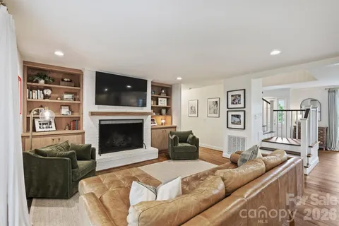 $1,400,000 | 601 Lansdowne Road, Charlotte, NC 28270