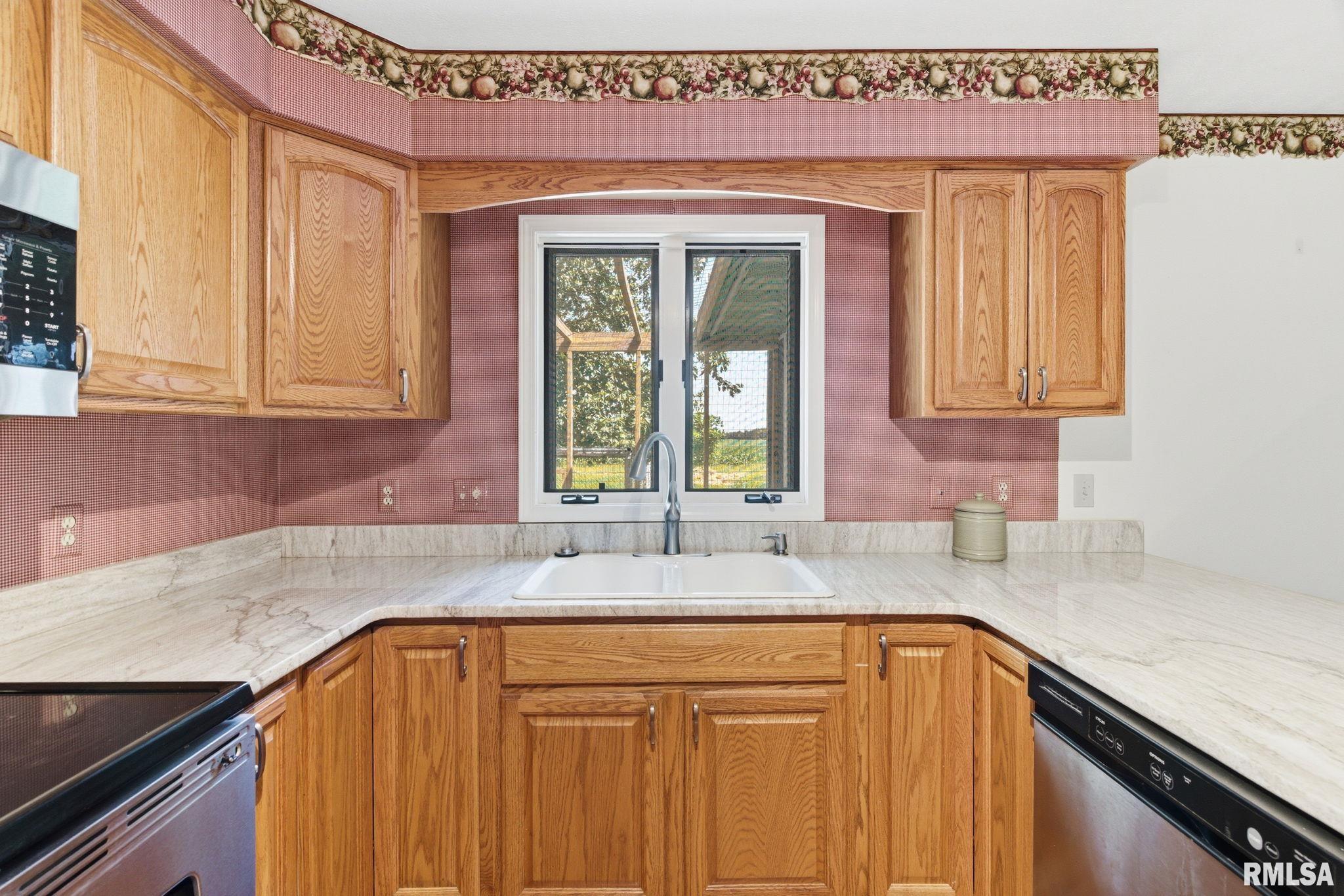 3866 North Reed Station Road De Soto, IL 62924 - Photo 5 of 48 Gallery Image 5