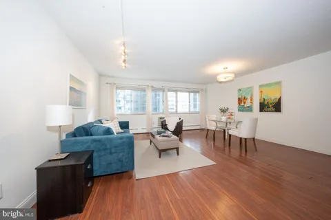 $135,000 | 1900 John F Kennedy Boulevard, Unit 818, Philadelphia, PA 19103