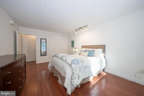 $135,000 | 1900 John F Kennedy Boulevard, Unit 818, Philadelphia, PA 19103