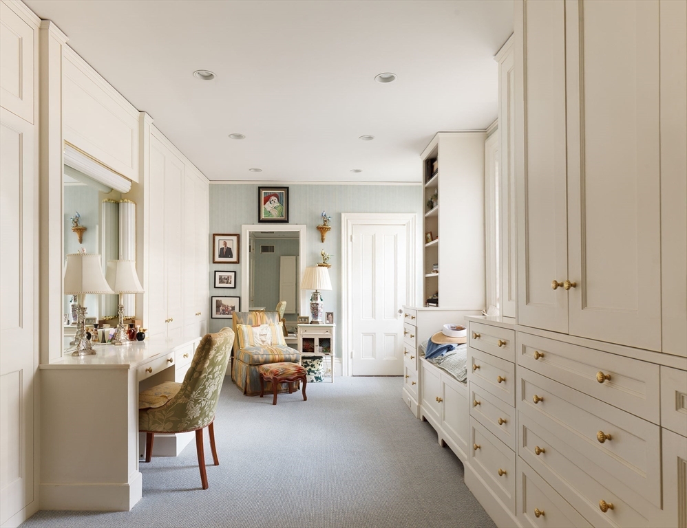 53 Chestnut Street Boston, MA 02108 - Photo 12 of 14