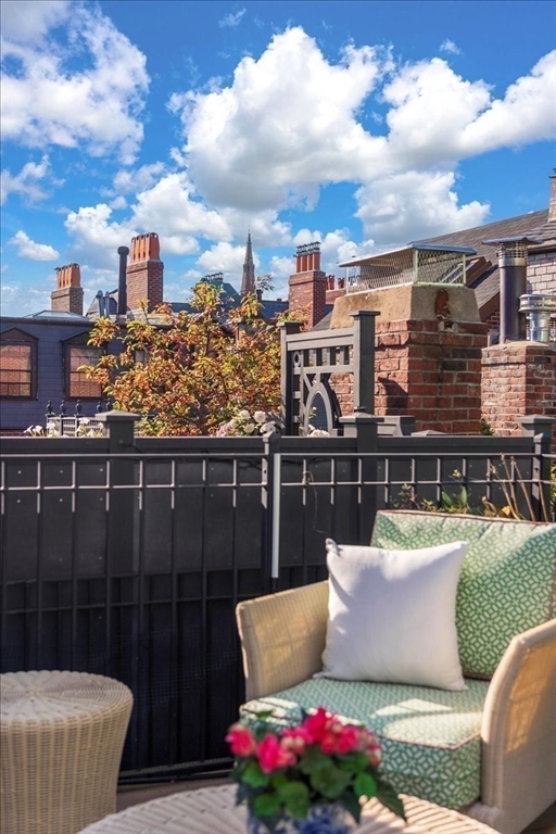 53 Chestnut Street Boston, MA 02108 - Photo 14 of 14