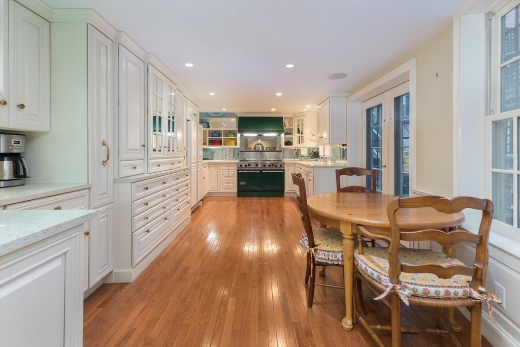 53 Chestnut Street Boston, MA 02108 - Photo 8 of 14