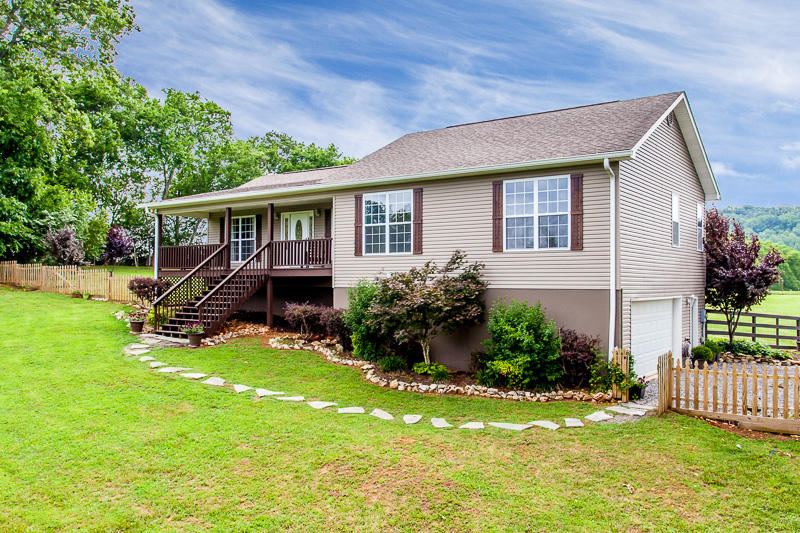 2031 Stockton Valley Road Loudon, TN 37774 - Photo 1 of 28 001150620-01-2031StocktonValleyRdLoudonT