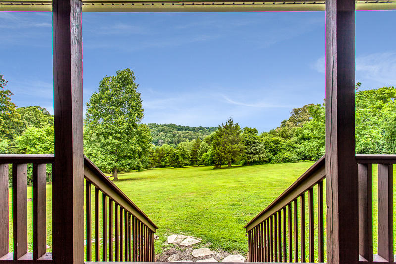 2031 Stockton Valley Road Loudon, TN 37774 - Photo 2 of 28 002150620-01-2031StocktonValleyRdLoudonT