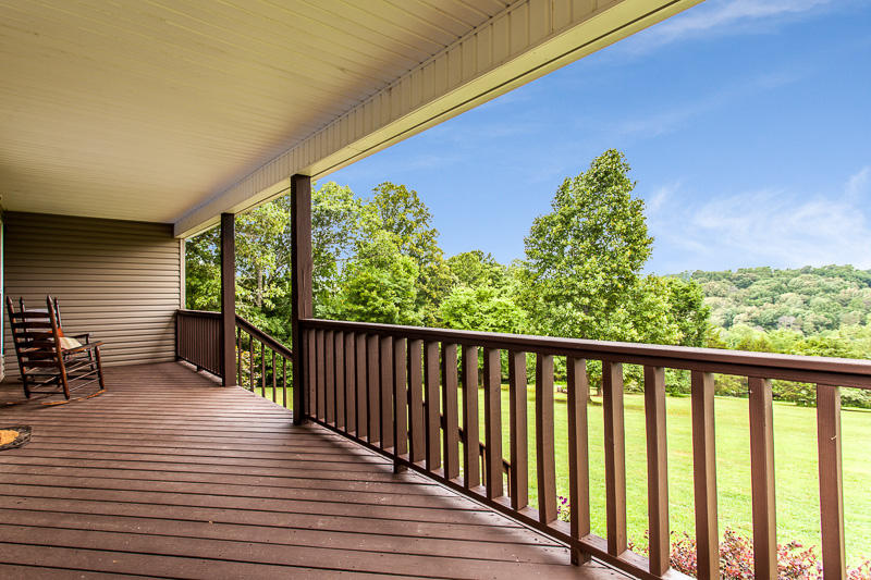 2031 Stockton Valley Road Loudon, TN 37774 - Photo 3 of 28 003150620-01-2031StocktonValleyRdLoudonT