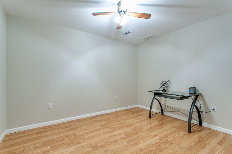 2031 Stockton Valley Road Loudon, TN 37774 - Photo 21 of 28 021150620-01-2031StocktonValleyRdLoudonT