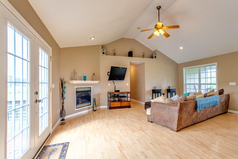 2031 Stockton Valley Road Loudon, TN 37774 - Photo 8 of 28 008150620-01-2031StocktonValleyRdLoudonT