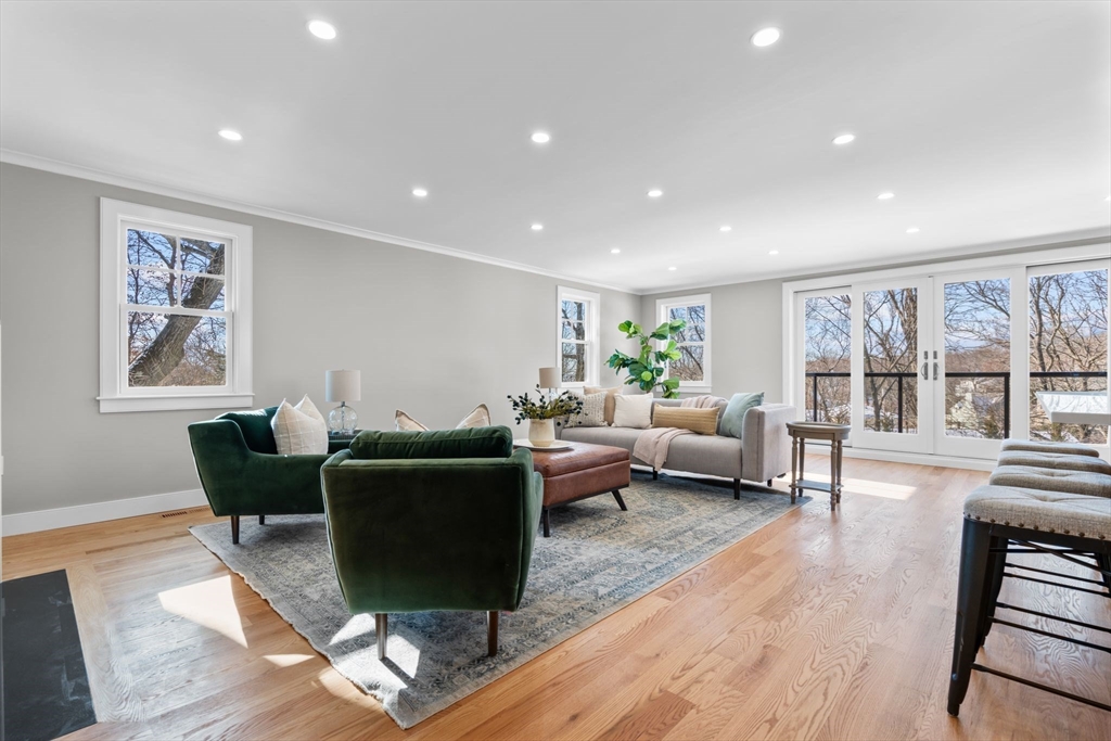 68 Brantwood Road Arlington, MA 02476 - Photo 8 of 42 Gallery Image 8