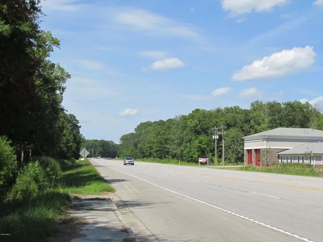 $300,000 | 590 Robert Smalls Parkway, Beaufort, SC 29906