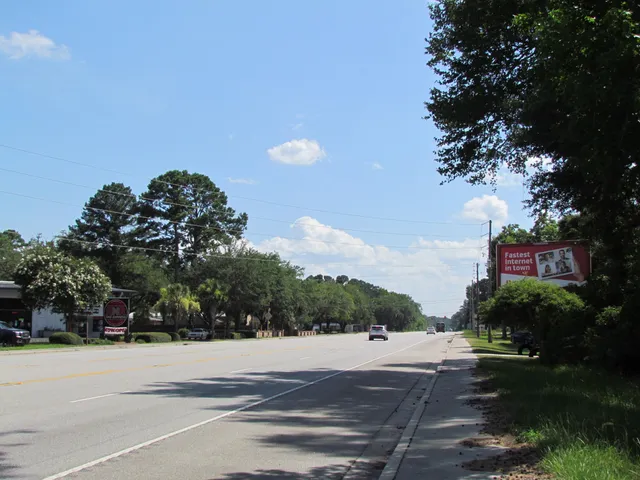 $300,000 | 590 Robert Smalls Parkway, Beaufort, SC 29906