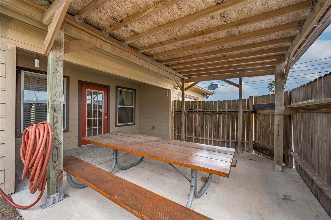 501 Jane Street Corpus Christi, TX 78418 - Photo 25 of 39 a backyard with seating space