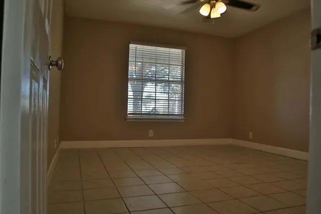 $1,650 | 717 Blair Avenue, Bastrop, TX 78602