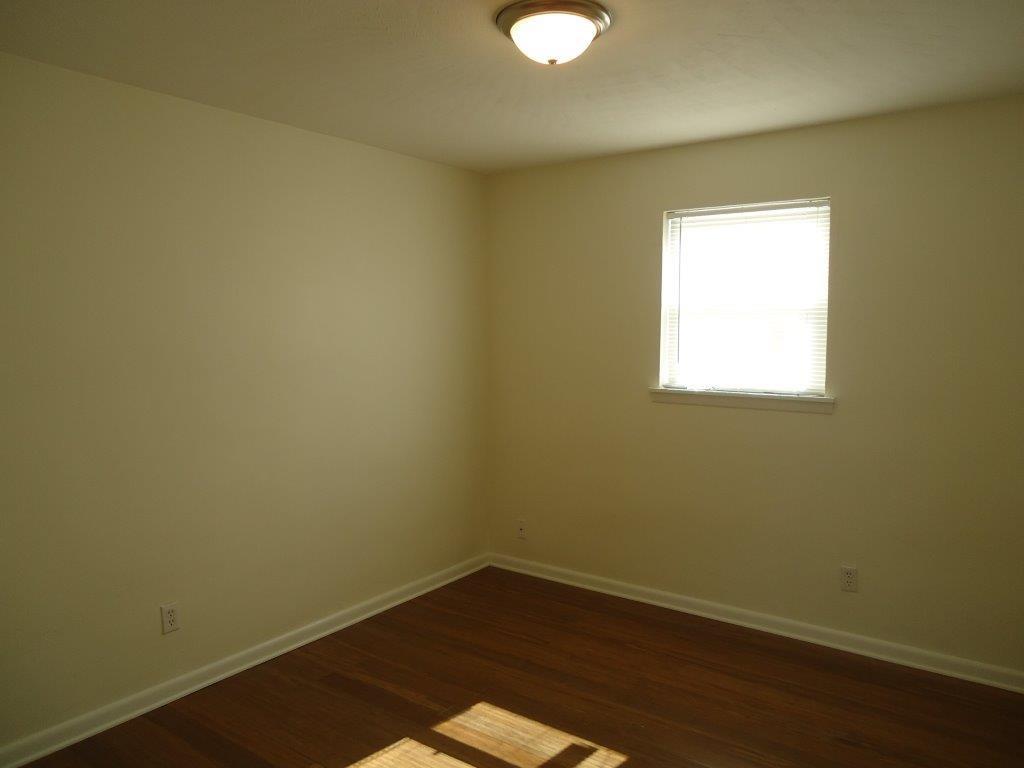 800 St James Church Road Newton, NC 28658 - Photo 5 of 27 an empty room with a window