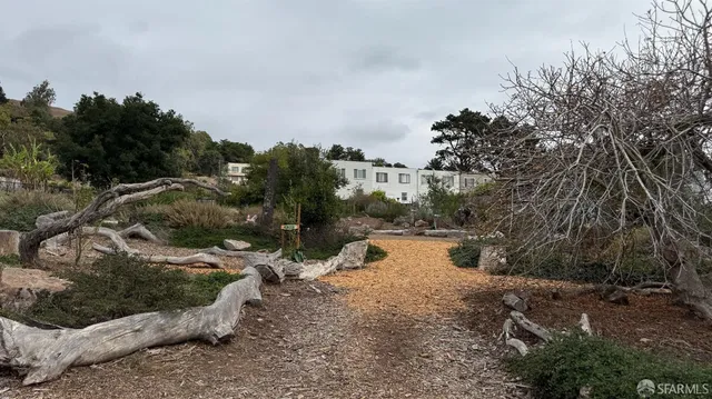 $975,000 | 451 Sawyer Street, San Francisco, CA 94134