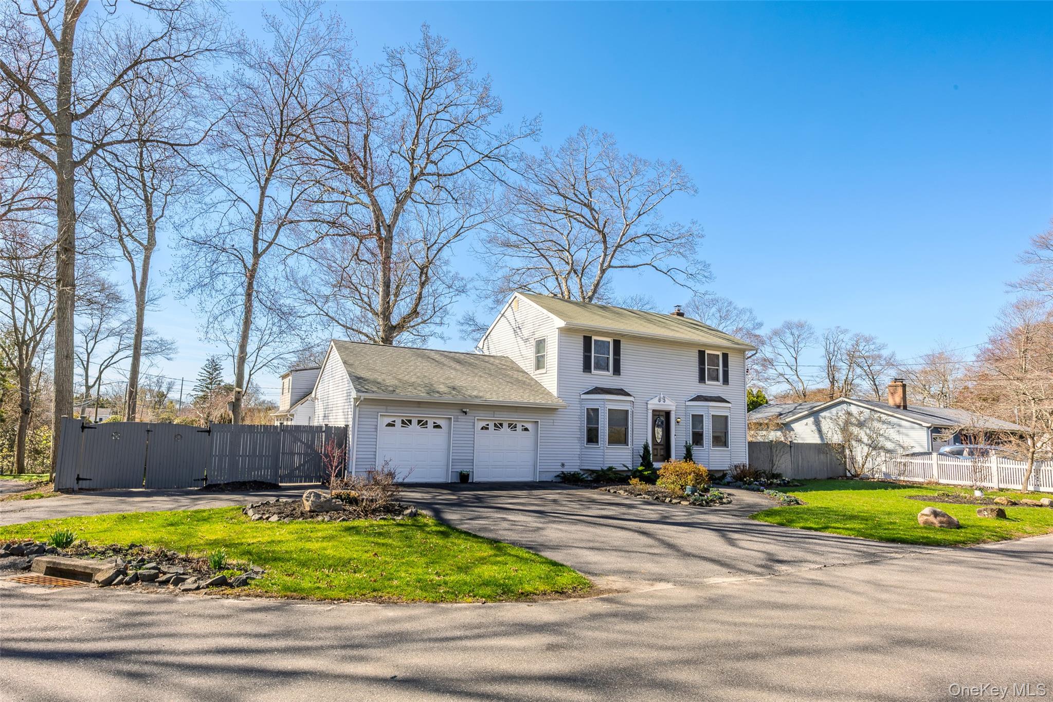 58 Freya Road Rocky Point, NY 11778 - Photo 4 of 49