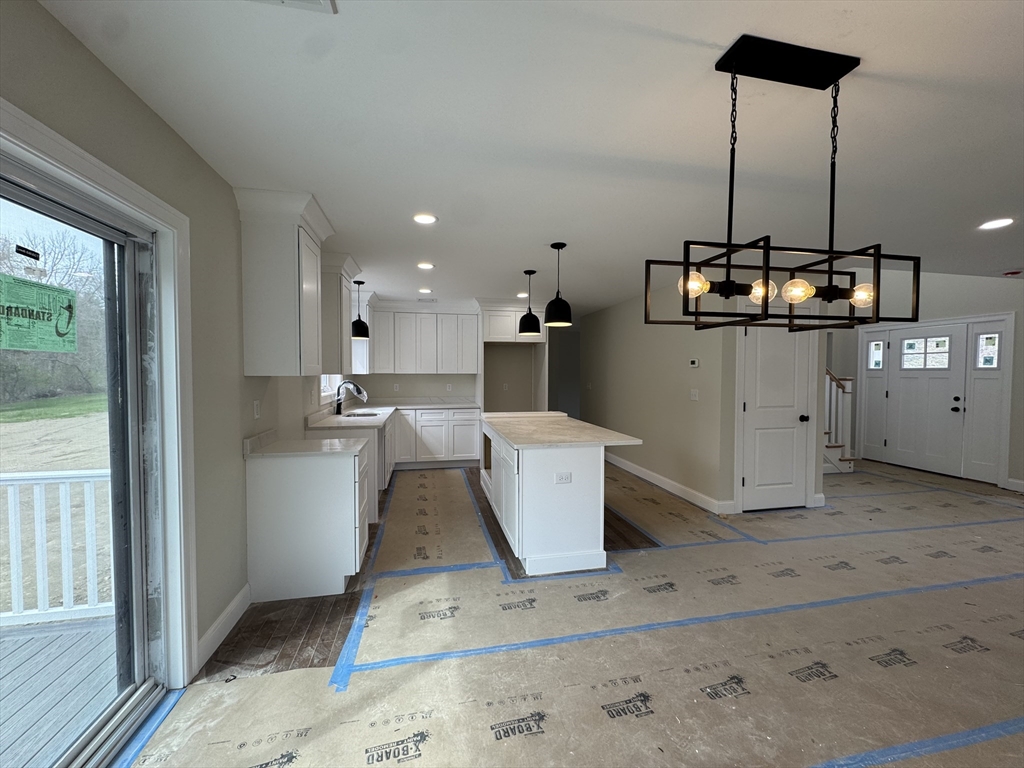 247 Braley Hill Road Rochester, MA 02770 - Photo 5 of 13