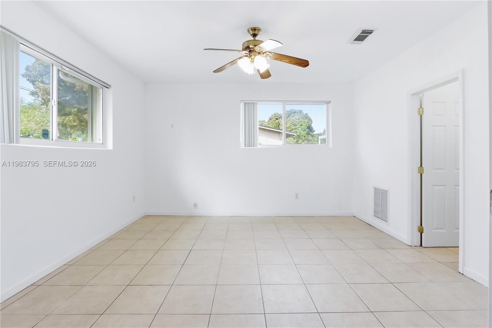 8501 Southwest 128th Street Miami, FL 33156 - Photo 12 of 28