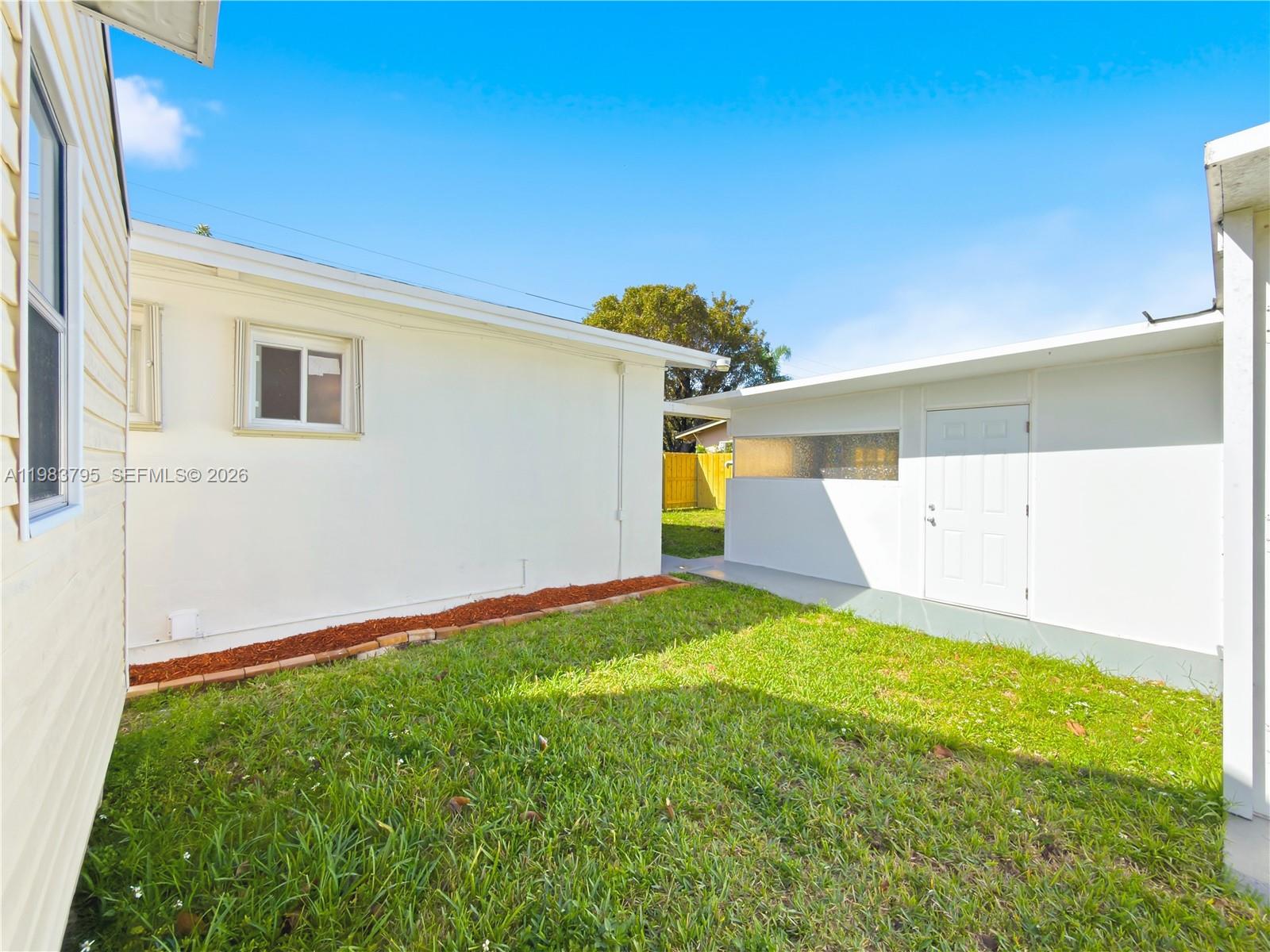 8501 Southwest 128th Street Miami, FL 33156 - Photo 25 of 28