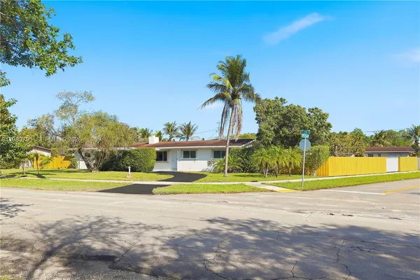 $5,500 | 8501 Southwest 128th Street, Miami, FL 33156