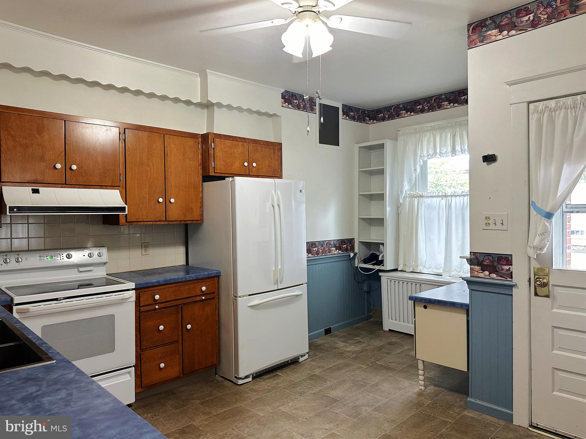 634 Main Street Red Hill, PA 18076 - Photo 10 of 27