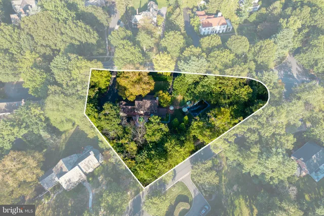 $899,000 | 903 North Dupont Road, Wilmington, DE 19807