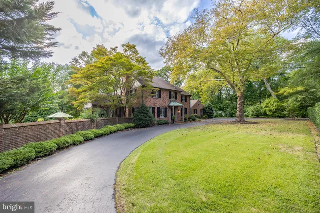 $899,000 | 903 North Dupont Road, Wilmington, DE 19807