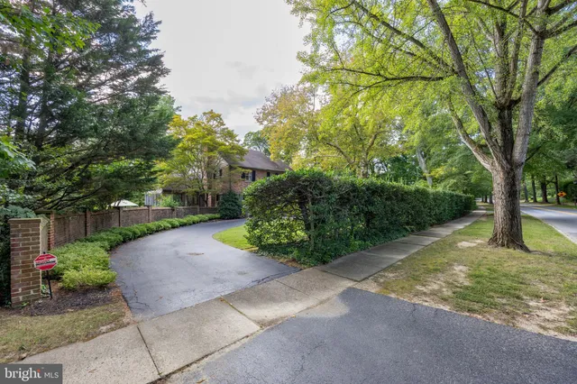 $899,000 | 903 North Dupont Road, Wilmington, DE 19807