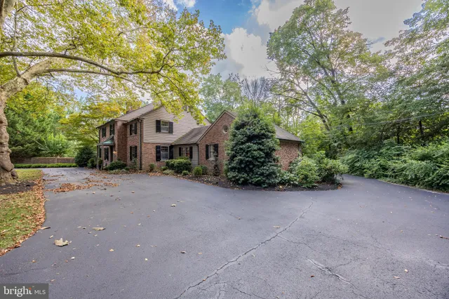 $899,000 | 903 North Dupont Road, Wilmington, DE 19807