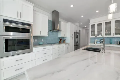 $1,695,000 | 7505 27th Avenue West, Bradenton, FL 34209