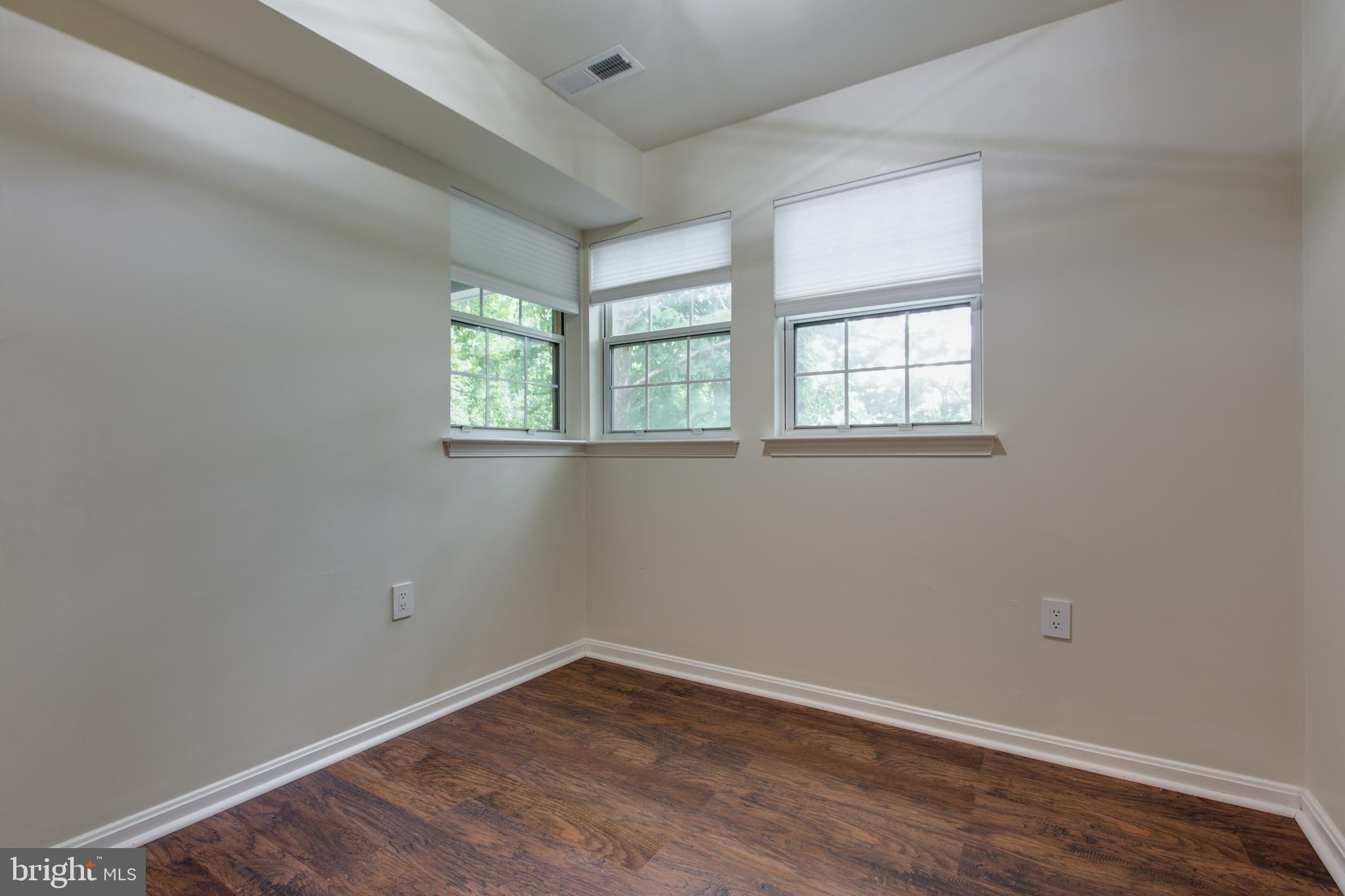 8393 Montgomery Run Road, Unit F Ellicott City, MD 21043 - Photo 13 of 28