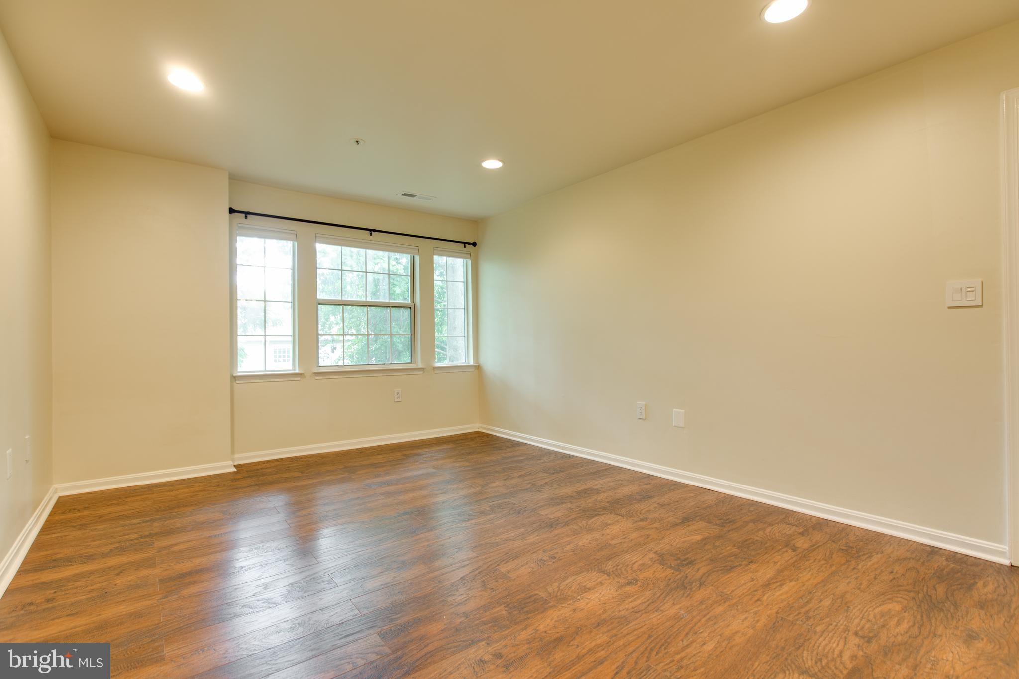 8393 Montgomery Run Road, Unit F Ellicott City, MD 21043 - Photo 19 of 28