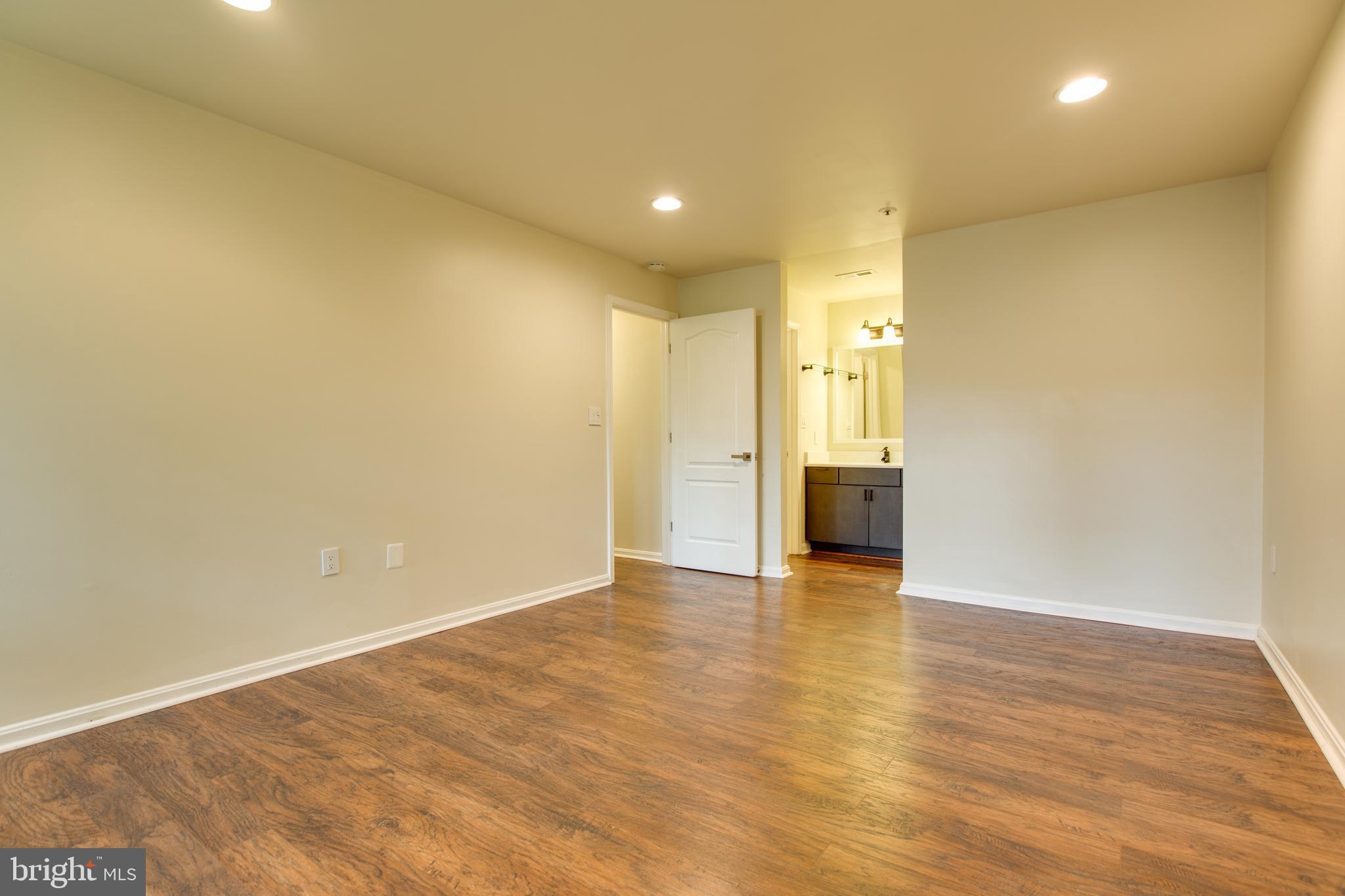 8393 Montgomery Run Road, Unit F Ellicott City, MD 21043 - Photo 20 of 28