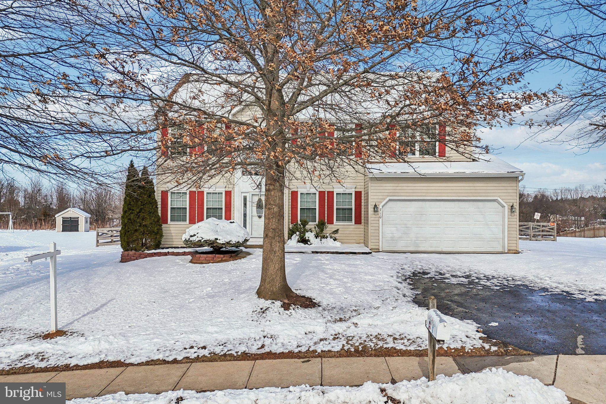 710 Bridlewreath Way Mount Airy, MD 21771 - Photo 3 of 60