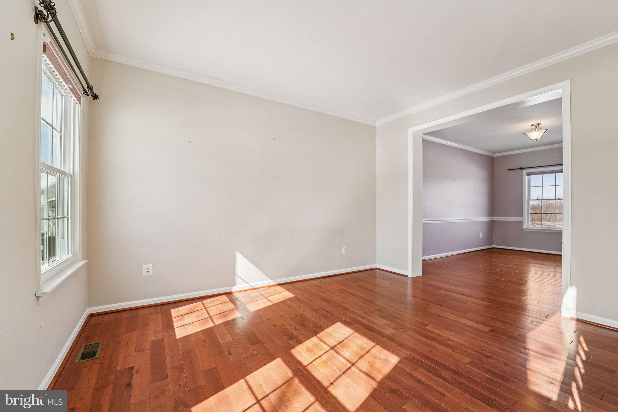 710 Bridlewreath Way Mount Airy, MD 21771 - Photo 7 of 60