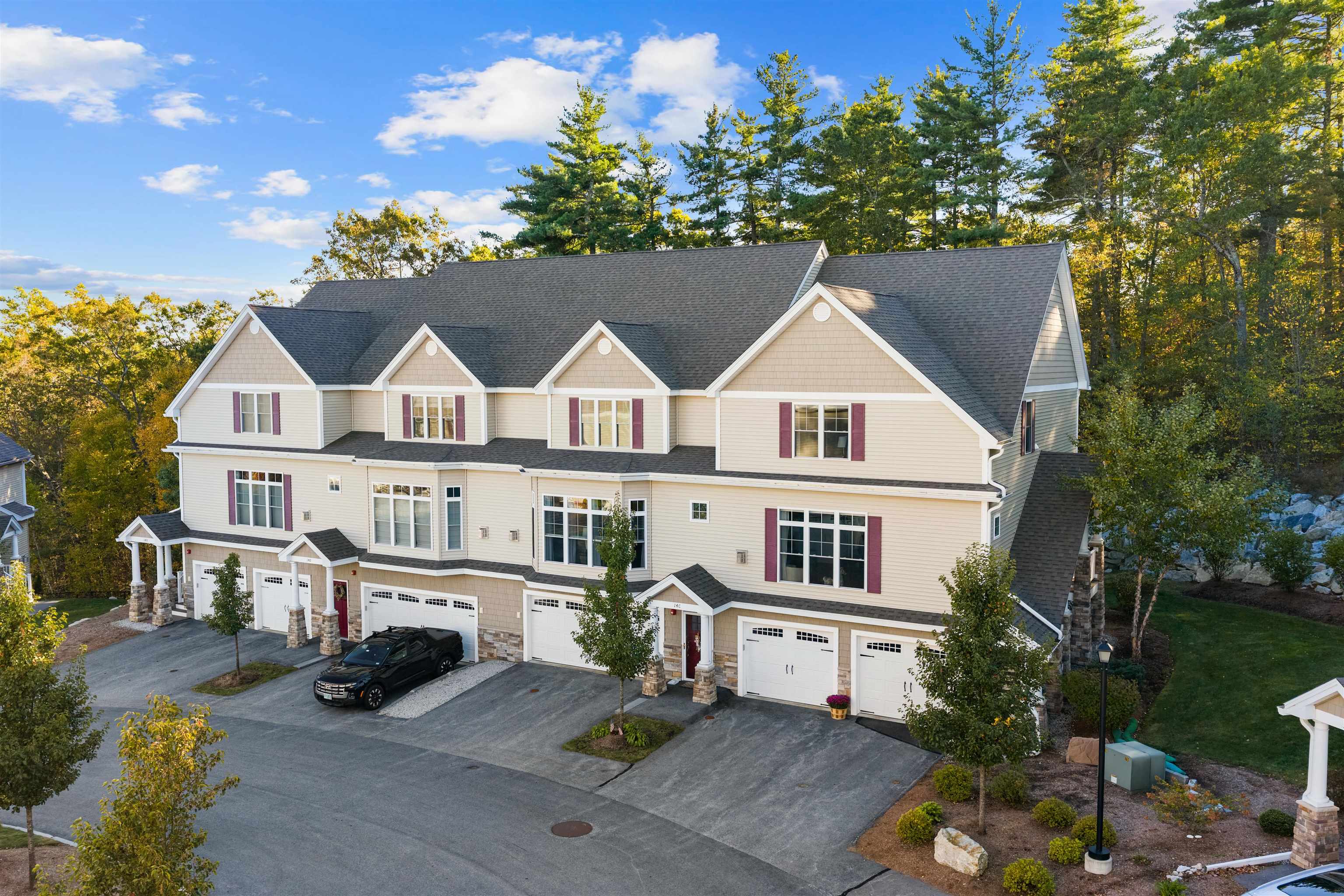 14 Manor Drive, Unit D Hooksett, NH 03106 - Photo 2 of 41