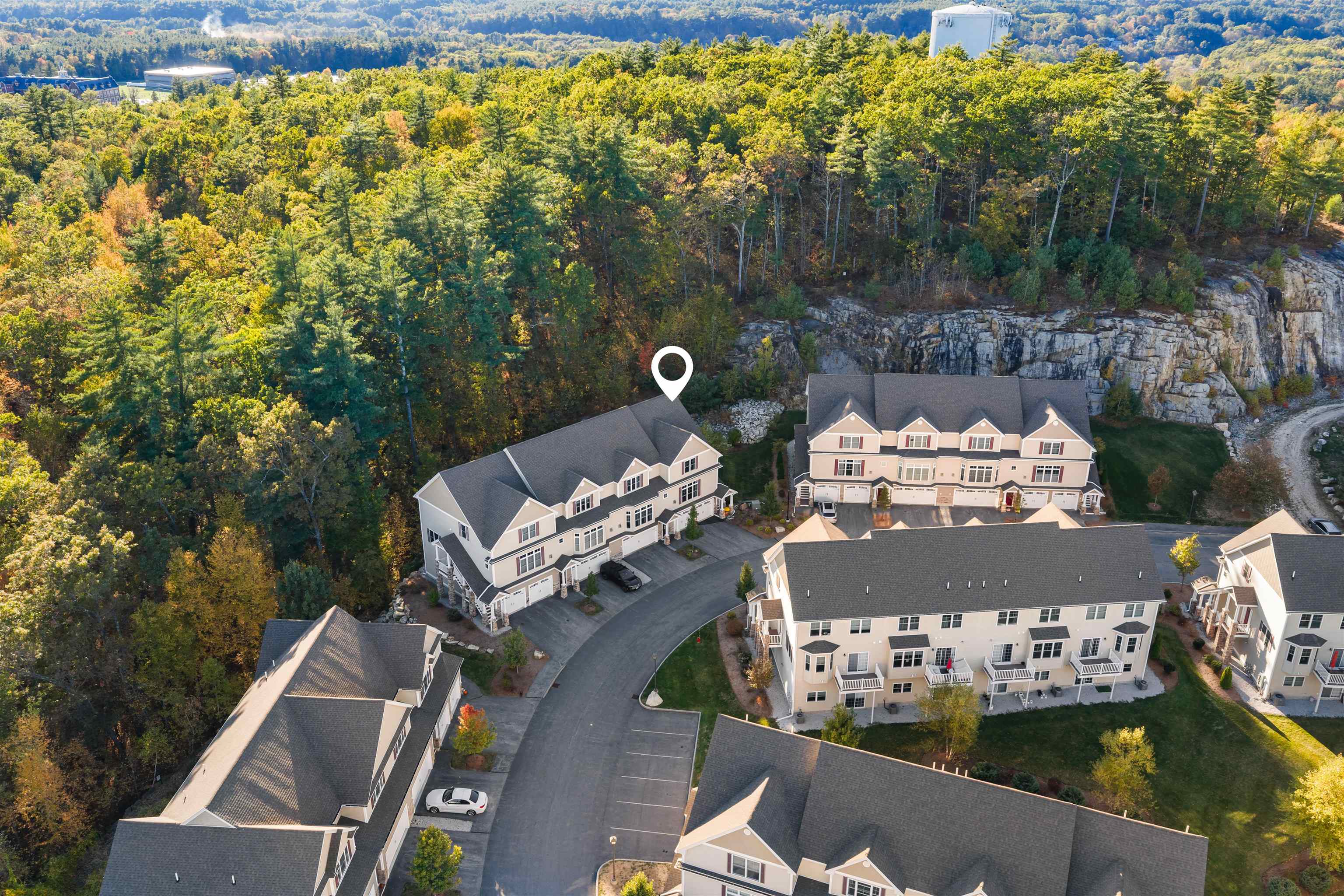 14 Manor Drive, Unit D Hooksett, NH 03106 - Photo 5 of 41