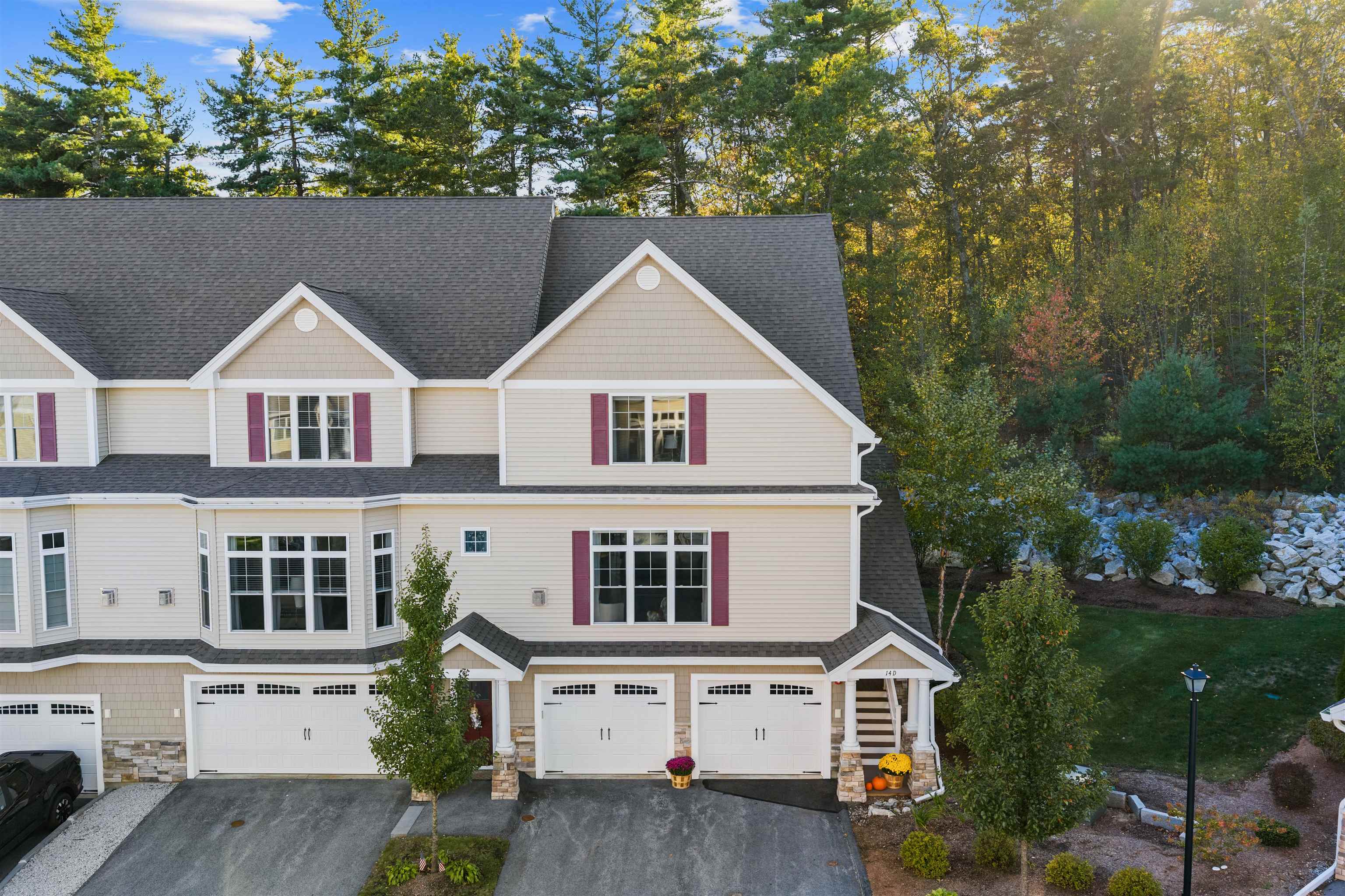 14 Manor Drive, Unit D Hooksett, NH 03106 - Photo 6 of 41