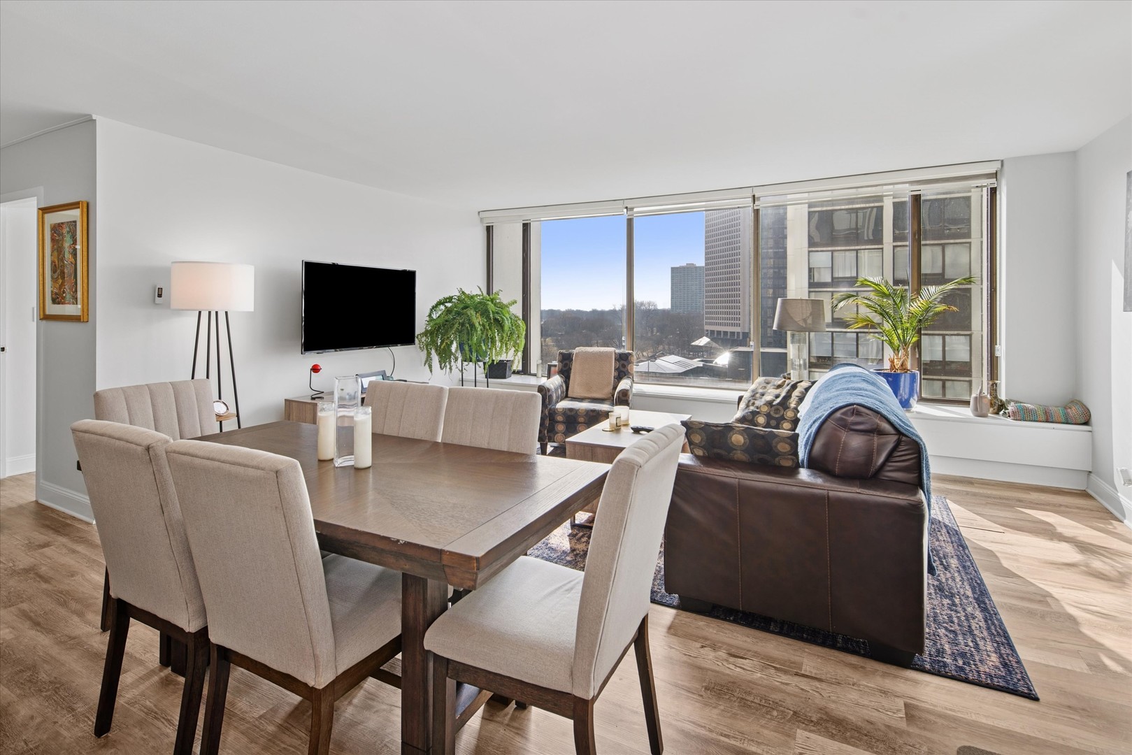 5455 North Sheridan Road, Unit 808 Chicago, IL 60640 - Photo 5 of 15